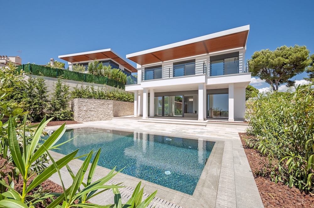 house with a pool